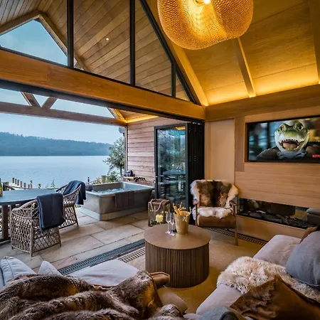 Ridge House